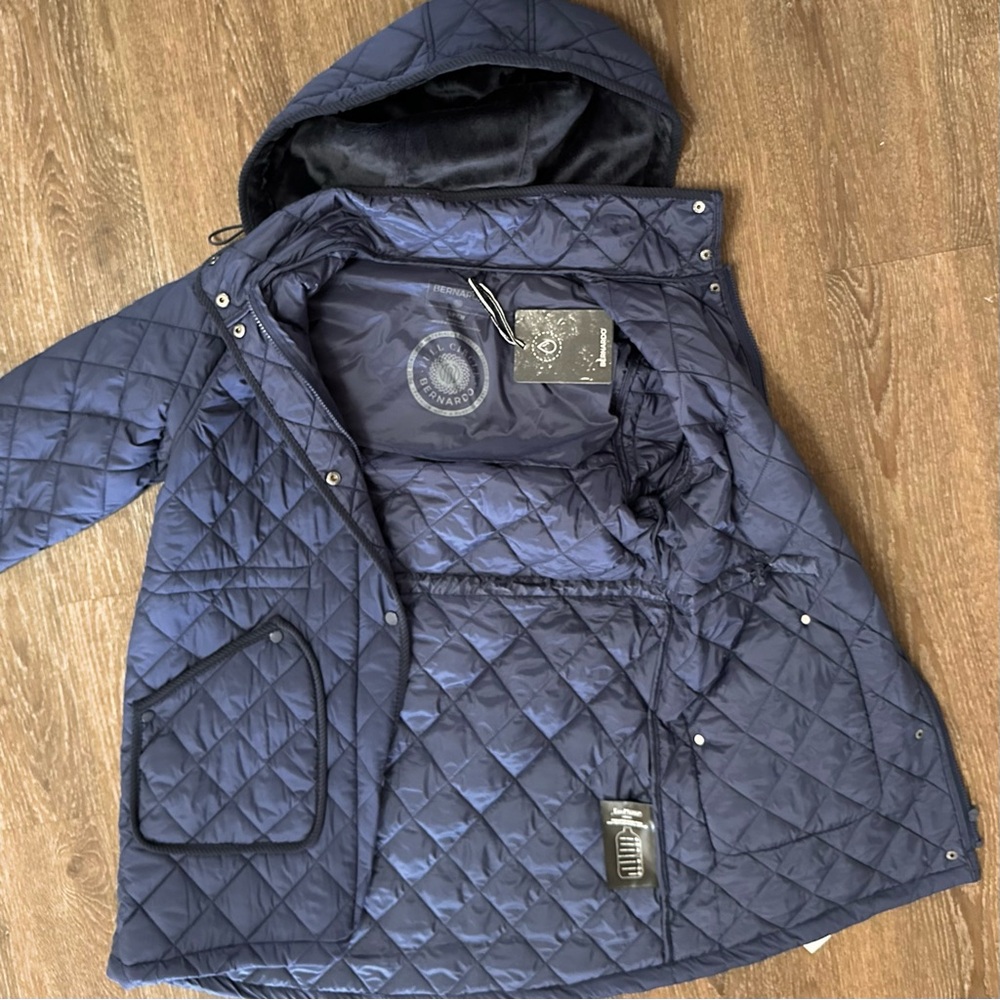 Women’s Bernardo All Day puffer Jacket Navy Blue Size Small NWT - Picture 13 of 14